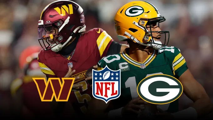 A football game between the Packers and Commanders.